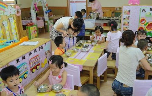 别送3岁内的孩子去幼儿园,幼儿园老师好心劝告 晚上一年好处多