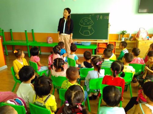 儿童上公立幼儿园需要什么手续