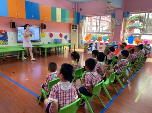 开学第一课，幼儿园小宝贝们的欢乐初体验
